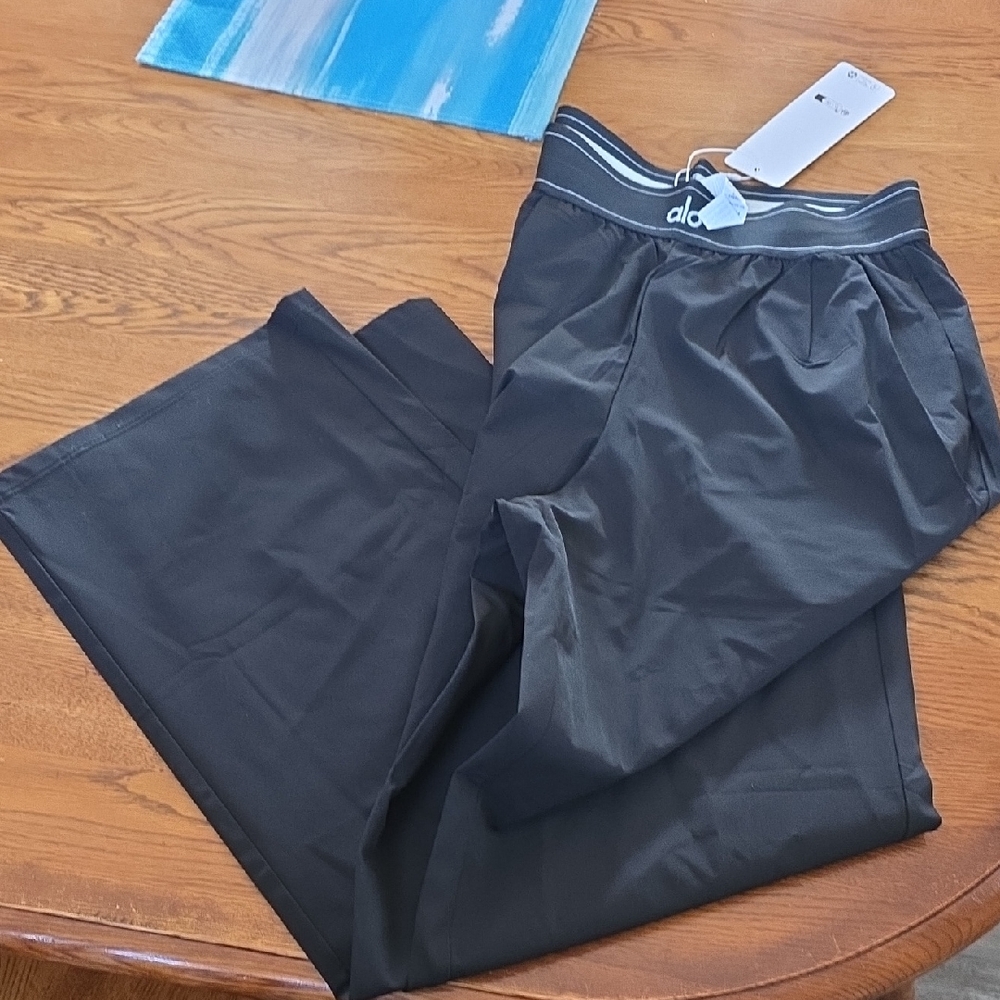 ALO Yoga Black Womans Trousers